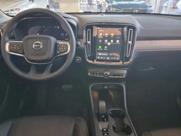 Volvo XC40 Core B5 AWD 2026