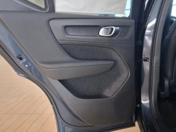 Volvo XC40 Core B5 AWD 2026