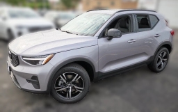 Volvo XC40 Core B5 AWD 2026