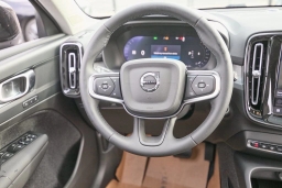 Volvo XC40 Core B5 AWD 2026