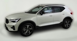 Volvo XC40 Core B5 AWD 2026