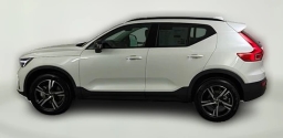 Volvo XC40 Core B5 AWD 2026