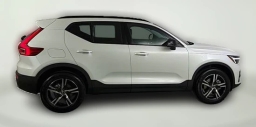 Volvo XC40 Core B5 AWD 2026