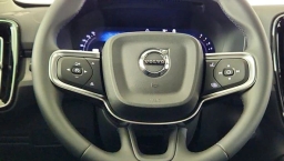 Volvo XC40 Core B5 AWD 2026