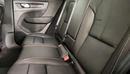Volvo XC40 Core B5 AWD 2026