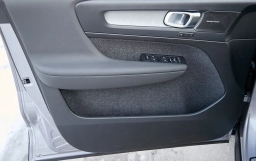 Volvo XC40 Ultra B5 AWD 2026