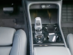 Volvo XC40 Ultra B5 AWD 2026