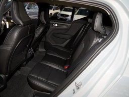 Volvo XC40 Ultra B5 AWD 2026