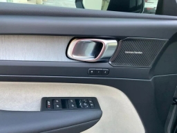 Volvo XC40 Ultra B5 AWD 2026