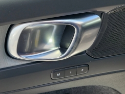 Volvo XC40 Ultra B5 AWD 2026