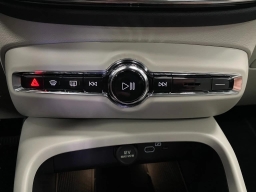 Volvo XC40 Ultra B5 AWD 2026