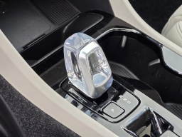 Volvo XC40 Ultra B5 AWD 2026
