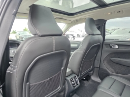 Volvo XC40 Ultra B5 AWD 2026
