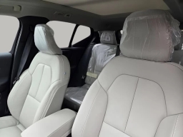 Volvo XC40 Ultra B5 AWD 2026