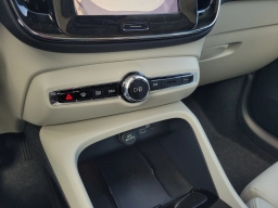 Volvo XC40 Ultra B5 AWD 2026