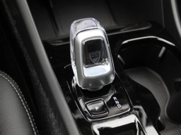 Volvo XC40 Ultra B5 AWD 2026