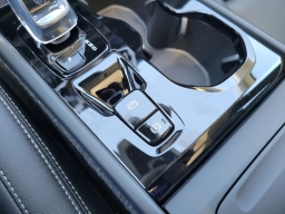 Volvo XC40 Ultra B5 AWD 2026