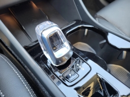Volvo XC40 Ultra B5 AWD 2026