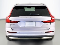 Volvo V60 Cross Country Plus B5 AWD 2026