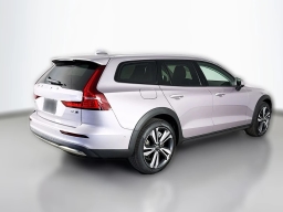 Volvo V60 Cross Country Plus B5 AWD 2026