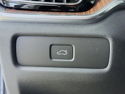 Volvo V60 Cross Country Plus B5 AWD 2026