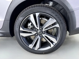Volvo V60 Cross Country Plus B5 AWD 2026