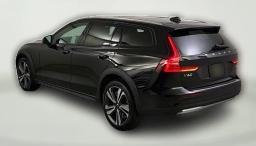 Volvo V60 Cross Country Plus B5 AWD 2026