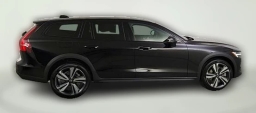 Volvo V60 Cross Country Plus B5 AWD 2026