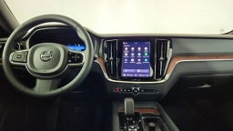 Volvo V60 Cross Country Plus B5 AWD 2026
