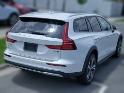 Volvo V60 Cross Country Plus B5 AWD 2026