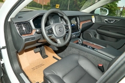 Volvo V60 Cross Country Plus B5 AWD 2026