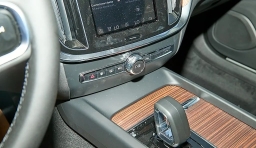 Volvo V60 Cross Country Plus B5 AWD 2026