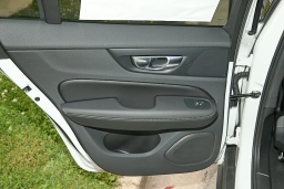 Volvo V60 Cross Country Plus B5 AWD 2026