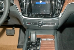 Volvo V60 Cross Country Plus B5 AWD 2026