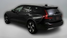 Volvo V60 Cross Country Plus B5 AWD 2026