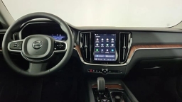 Volvo V60 Cross Country Plus B5 AWD 2026