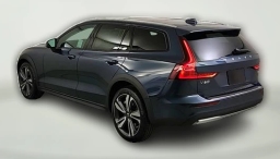 Volvo V60 Cross Country Plus B5 AWD 2026