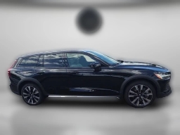 Volvo V60 Cross Country Ultra B5 AWD 2026