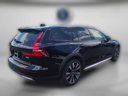 Volvo V60 Cross Country Ultra B5 AWD 2026