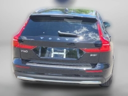 Volvo V60 Cross Country Ultra B5 AWD 2026