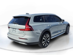Volvo V60 Cross Country Ultra B5 AWD 2026