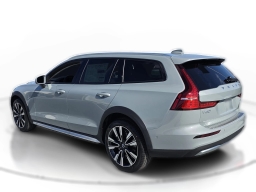 Volvo V60 Cross Country Ultra B5 AWD 2026