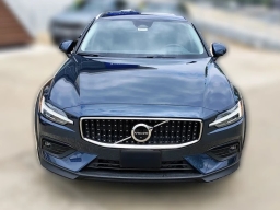 Volvo V60 Cross Country Ultra B5 AWD 2026