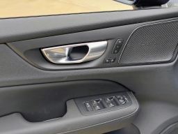 Volvo V60 Cross Country Ultra B5 AWD 2026