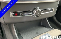 Volvo XC90 Plus B5 AWD 6-Seater 2026