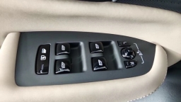 Volvo XC90 Plus B5 AWD 7-Seater 2026