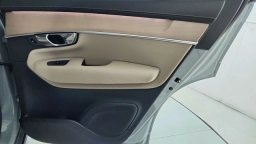 Volvo XC90 Plus B5 AWD 7-Seater 2026