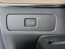 Volvo XC90 Plus B5 AWD 7-Seater 2026