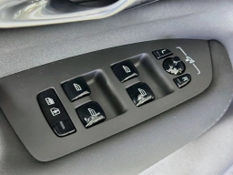 Volvo XC90 Plus B5 AWD 7-Seater 2026