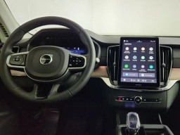 Volvo XC90 Plus B5 AWD 7-Seater 2026